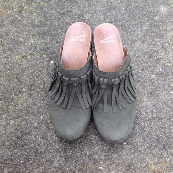 Dansko Deni Fringe Hunter Green Nubuck Clogs 40 - Picture 2 of 10